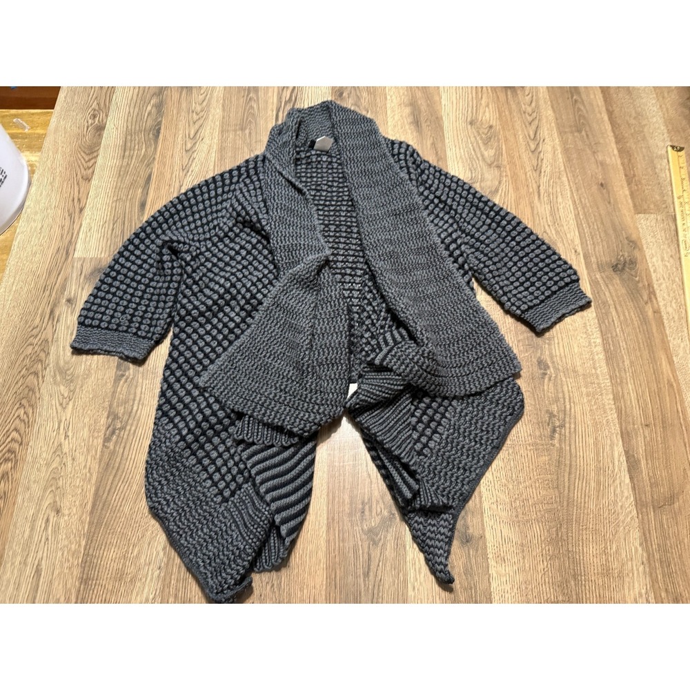 Daytrip Sweater Women's Size Medium Black Gray Open Cardigan Long Sleeve